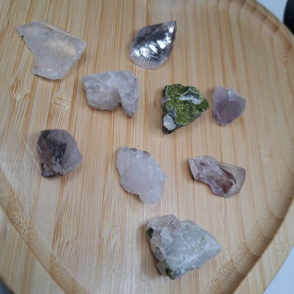 42G Natural Green Tourmaline Specimen and Quartz Rough Crystal Gem Lot - Picture 4 of 4